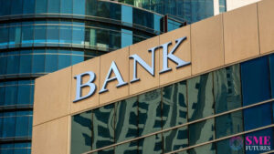 banks share in commercial credit goes down