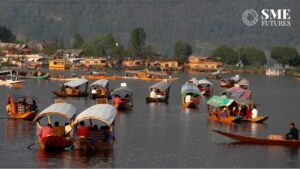 kashmir tourist arrivals